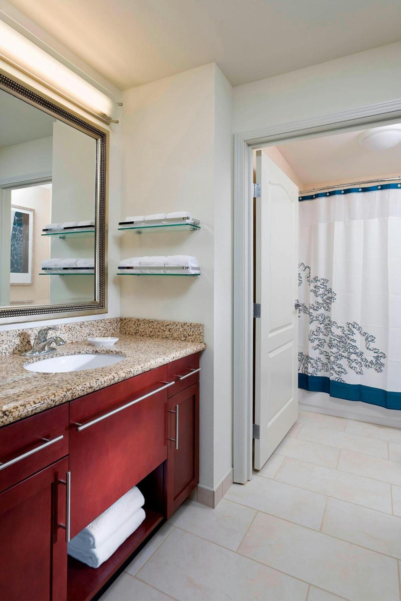 Residence Inn Bismarck North מראה חיצוני תמונה